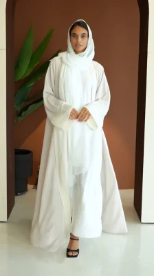 عباية سادة راقية - عباية سادة ملونة بنقشة ناعمة مطبوعة من نفس القماش ضمن تصنيف عباية سادة في ياسمين الشام